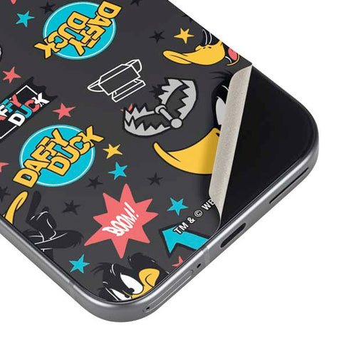Looney Tunes Daffy Duck Patches Pixel 9 Pro XL Skin